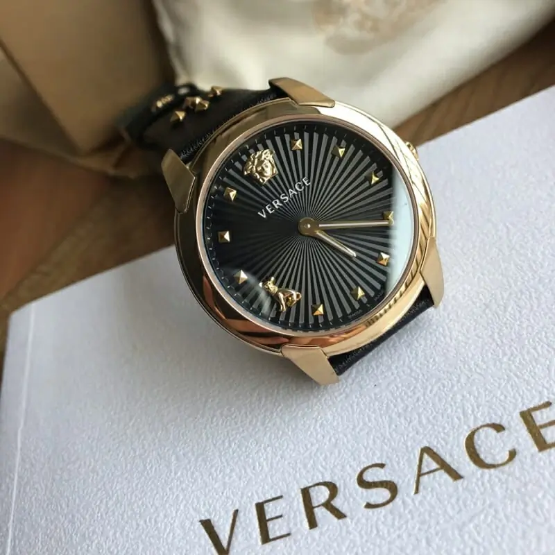 versace aaa qualite montres pour femme s_12273454